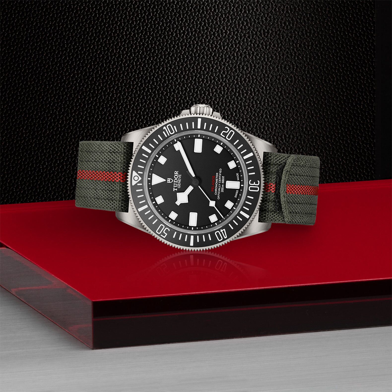 Pelagos FXD – M25717N-0001 - Vista lateral