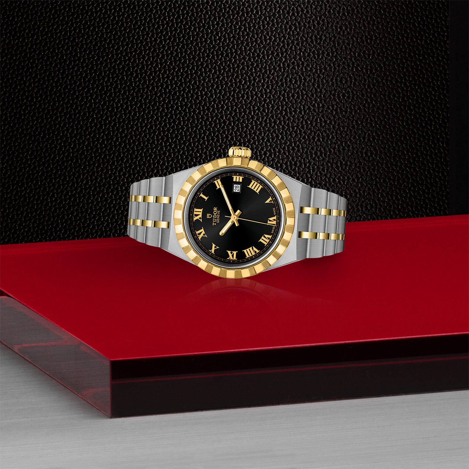 TUDOR Royal – M28303-0003 - Vista lateral