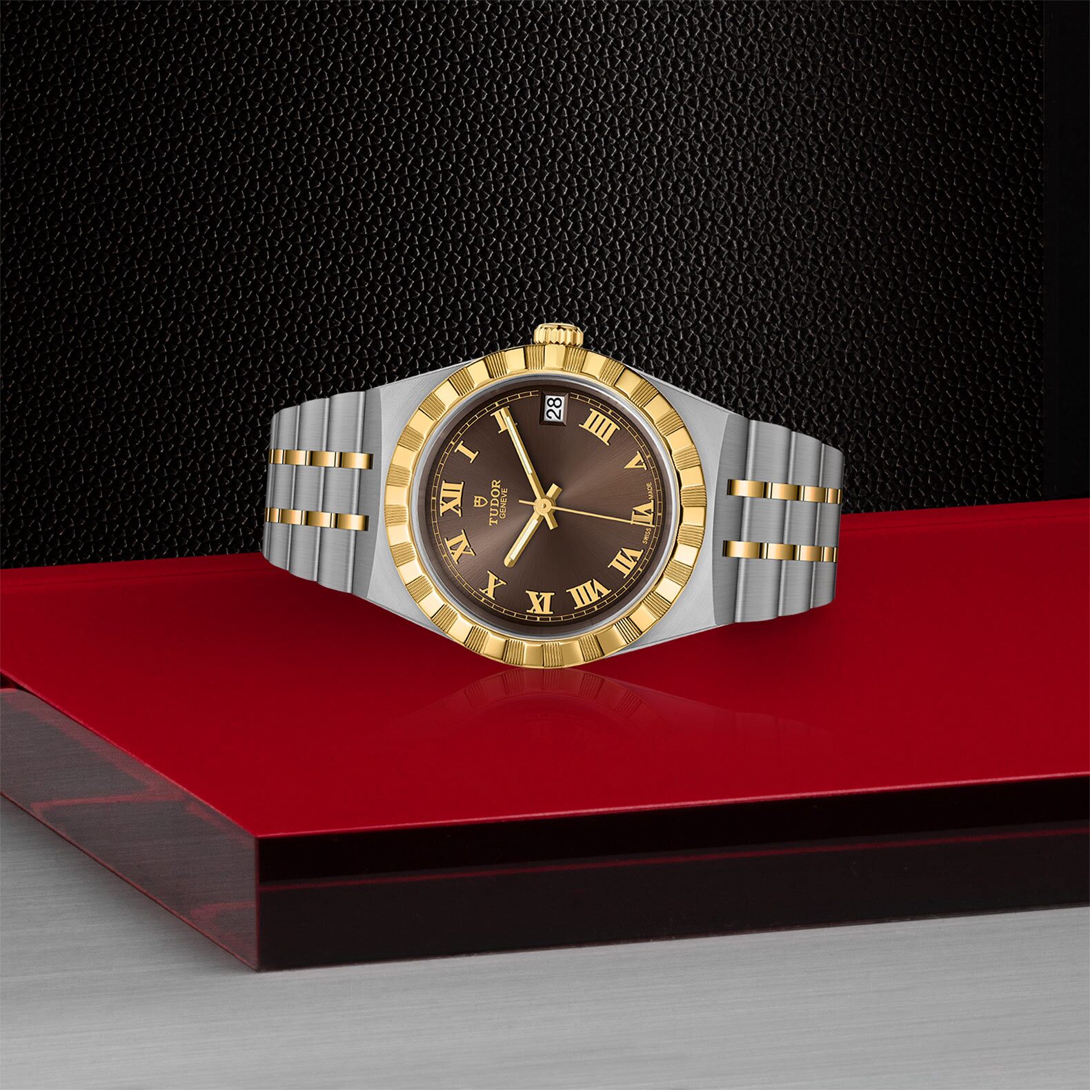 TUDOR Royal – M28403-0008 - Vista lateral