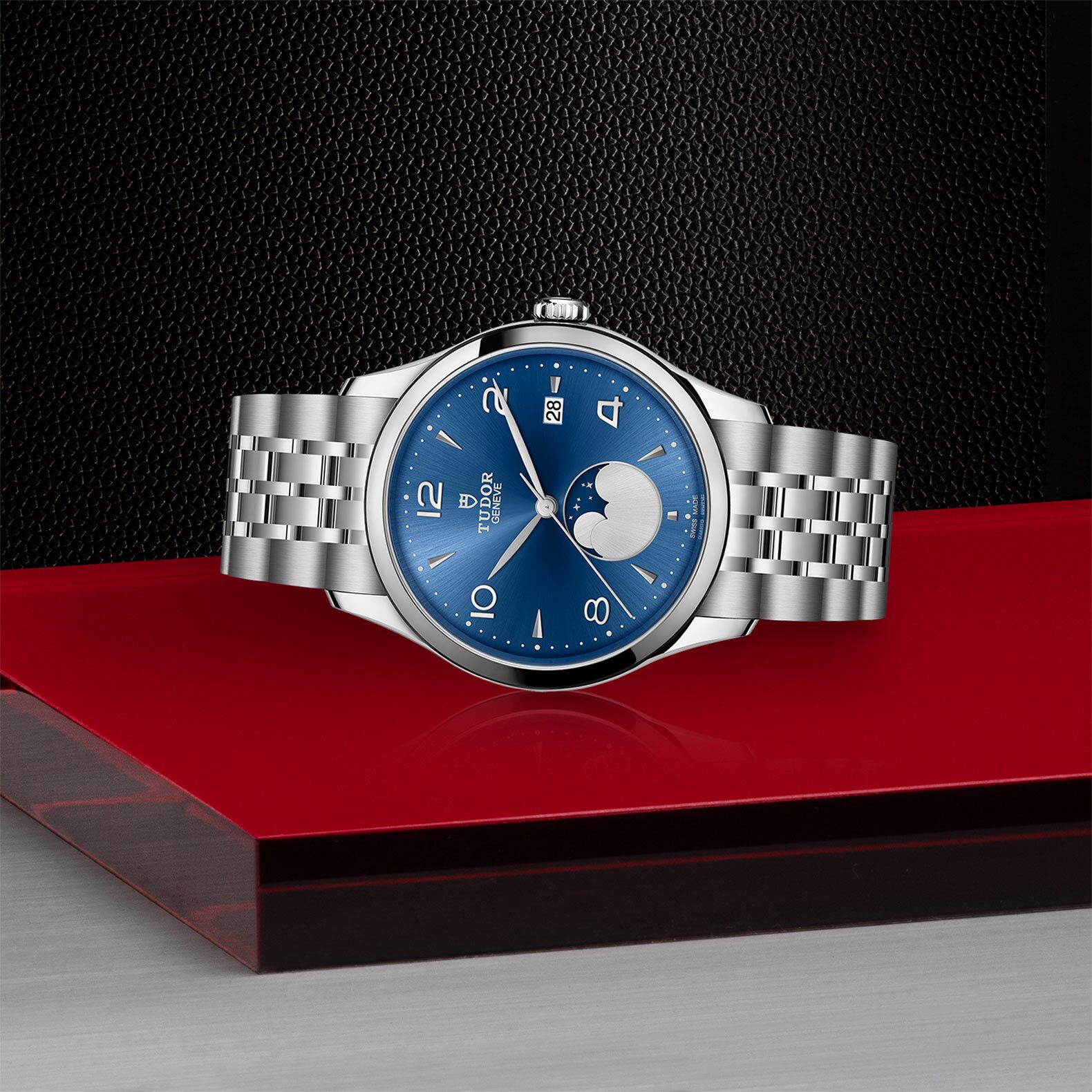 TUDOR 1926 Luna – M91560-0002 - Vista lateral