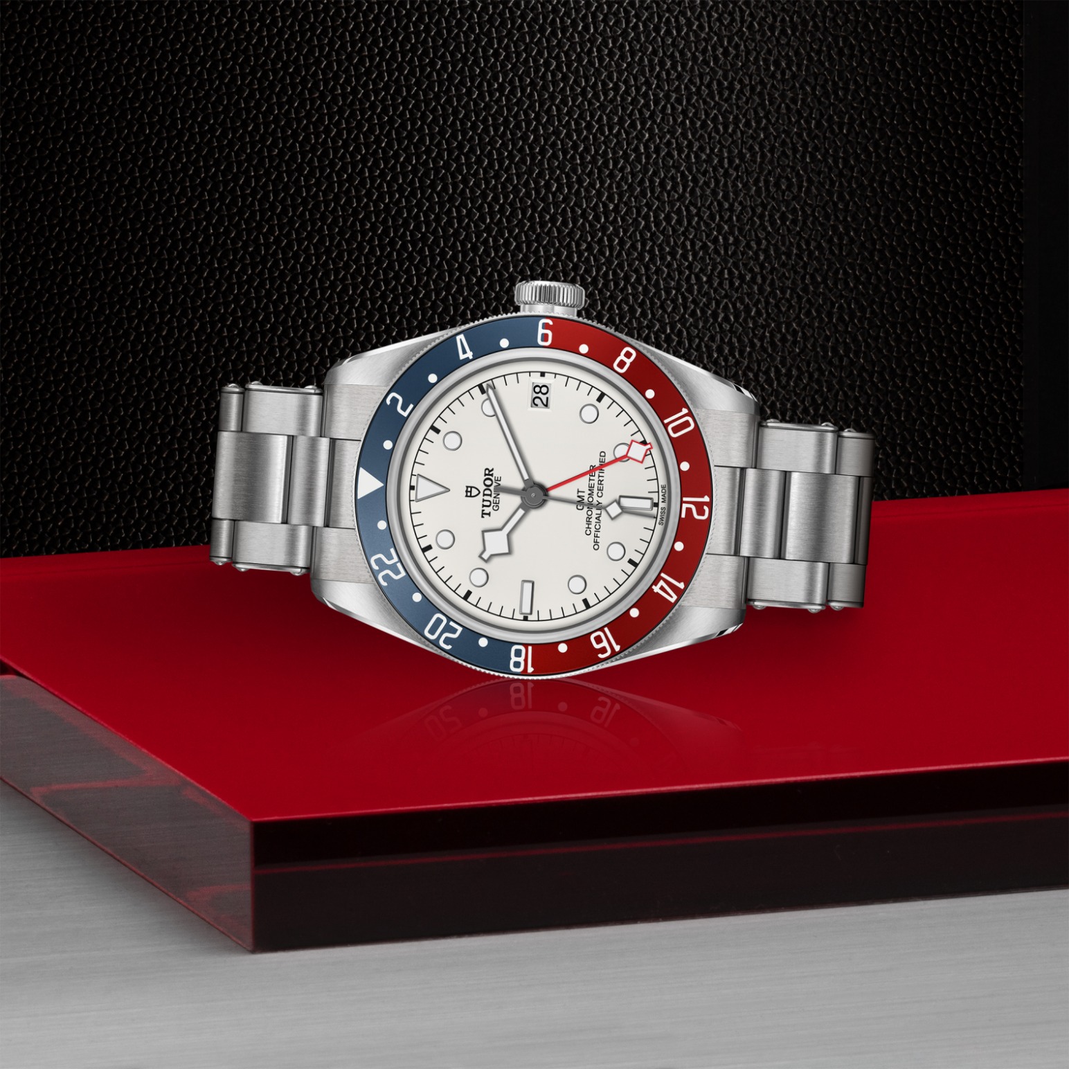 Black Bay GMT – M79830RB-0010 - Vista lateral