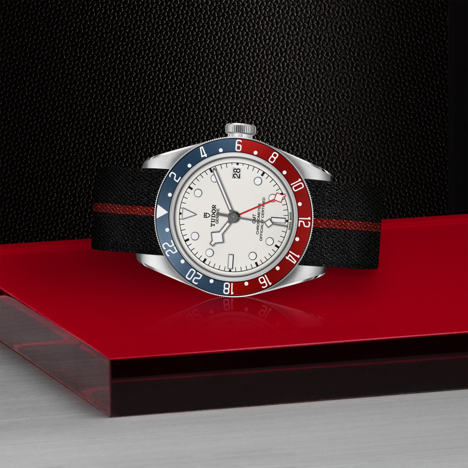 Black Bay GMT – M79830RB-0012 - Vista lateral