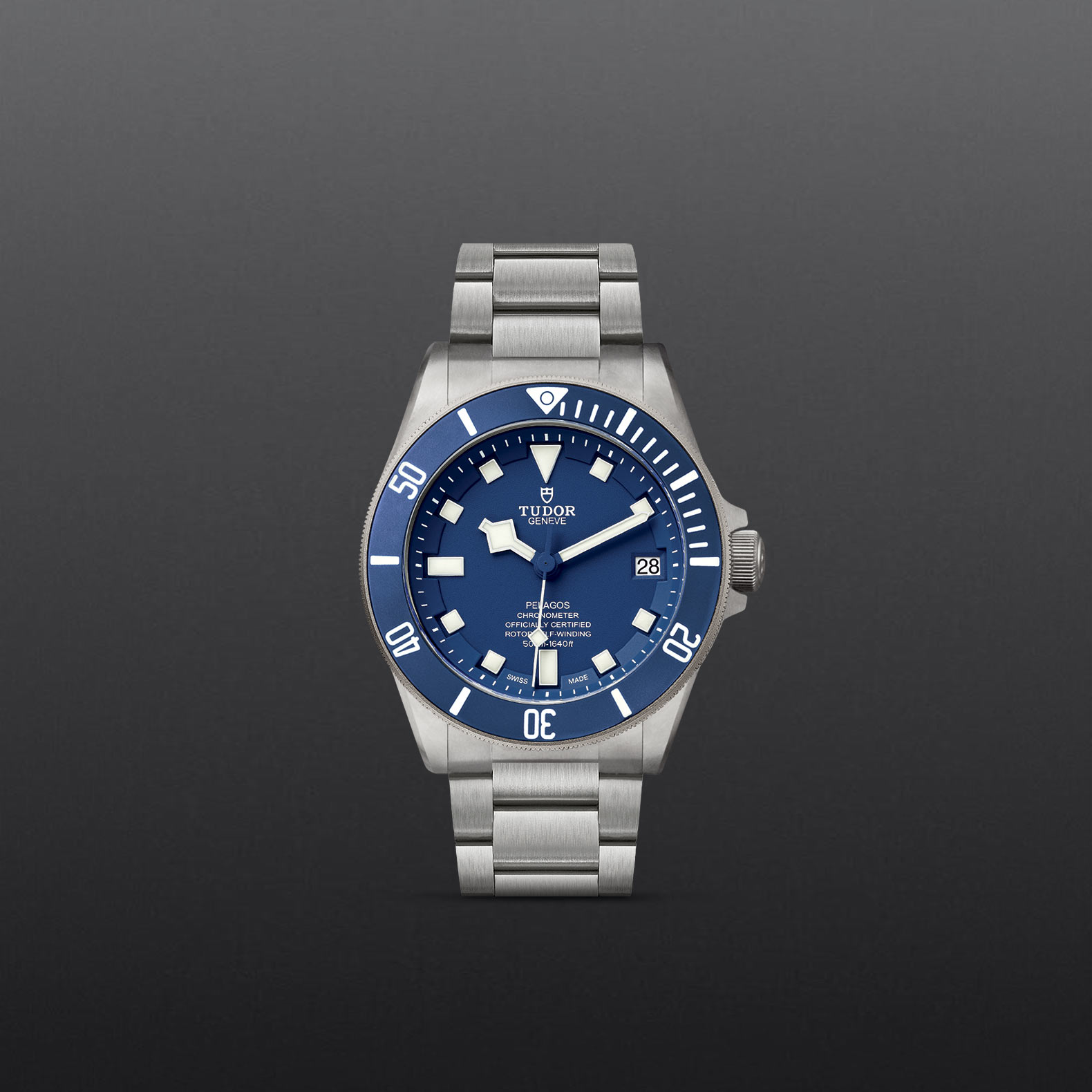 Pelagos – M25600TB-0001 - Fondo gris