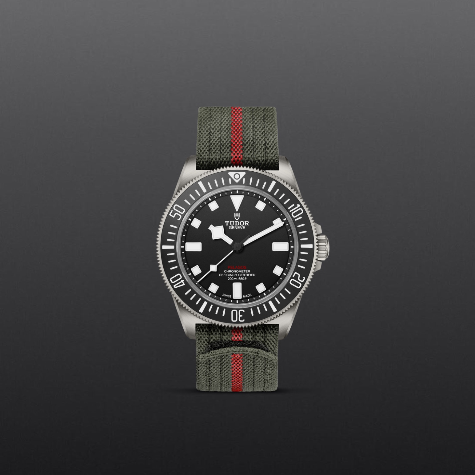 Pelagos FXD – M25717N-0001 - Fondo gris