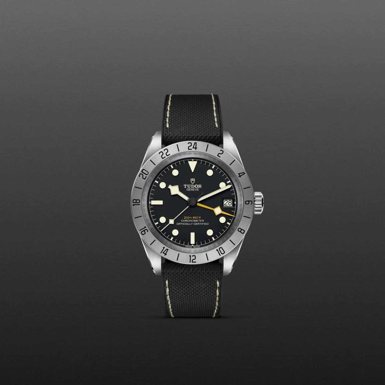 Black Bay Pro – M79470-0003 - Fondo gris